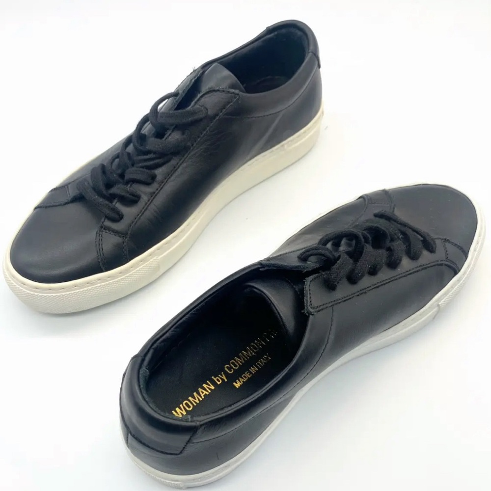 Common Projects
Leather lace ups
37IT
good condition
Black, Leather